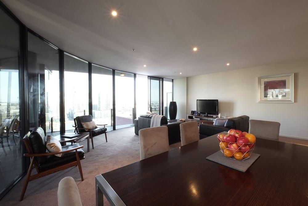 Acd Apartments Мелбърн Екстериор снимка