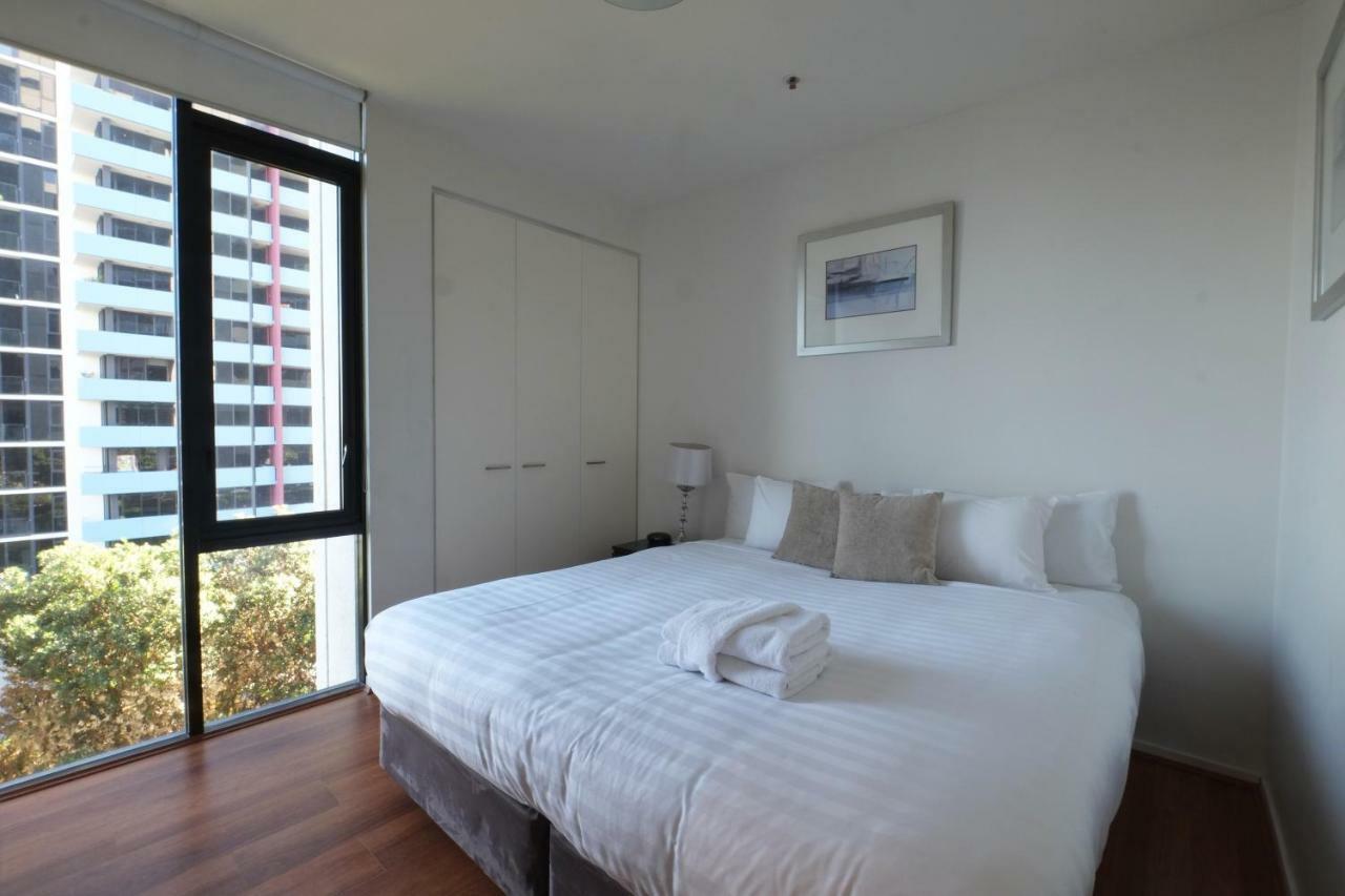 Acd Apartments Мелбърн Екстериор снимка
