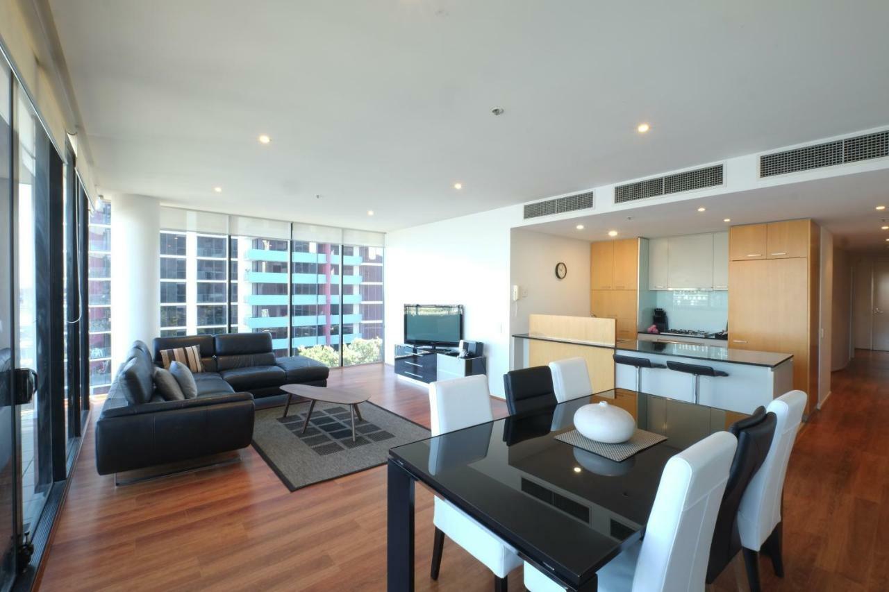 Acd Apartments Мелбърн Екстериор снимка
