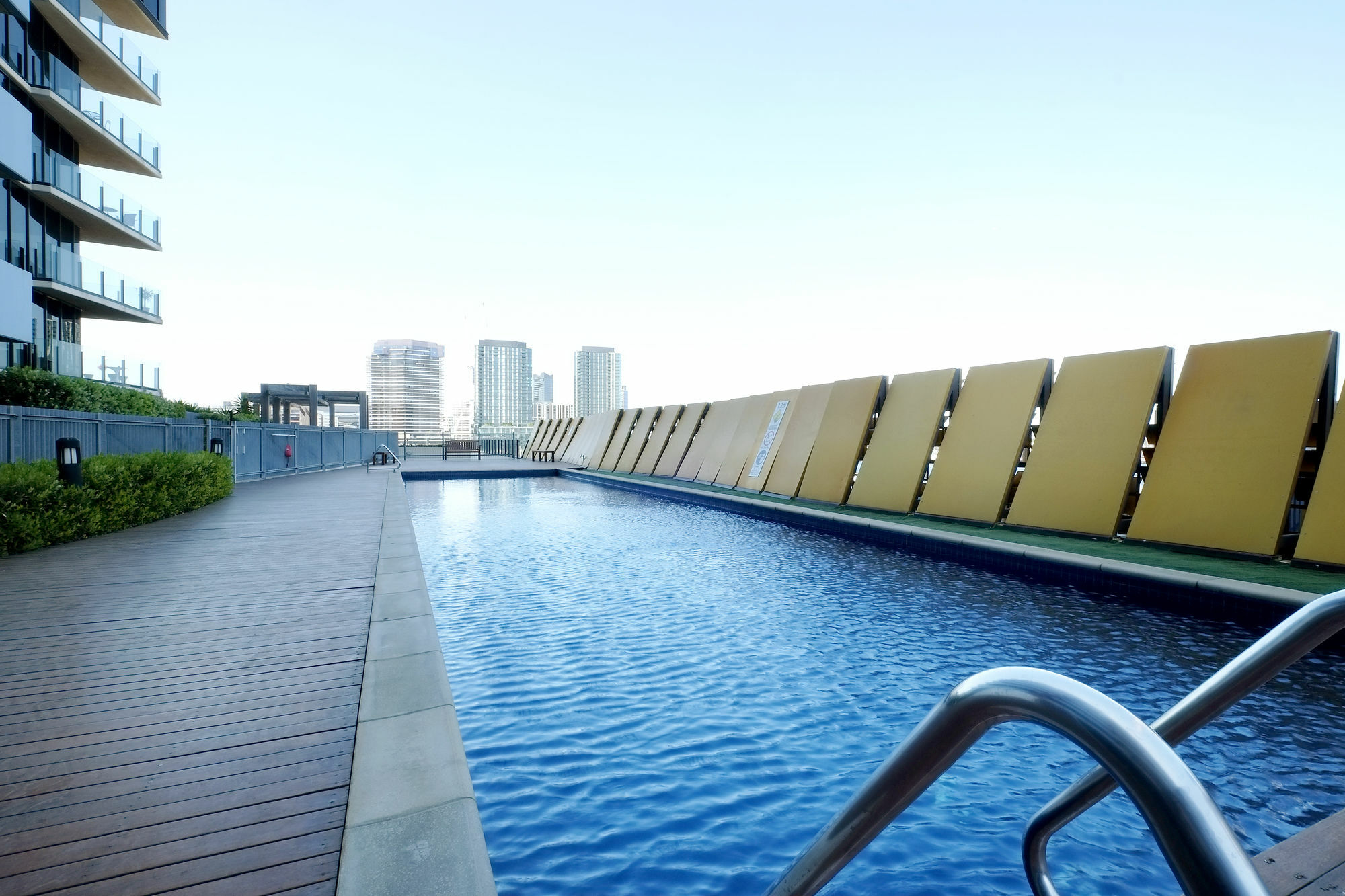 Acd Apartments Мелбърн Екстериор снимка