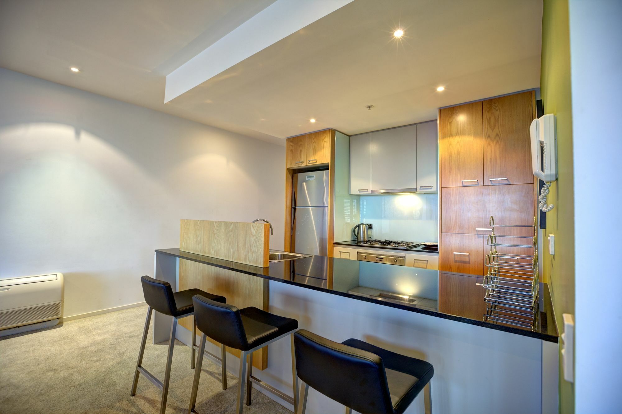 Acd Apartments Мелбърн Екстериор снимка